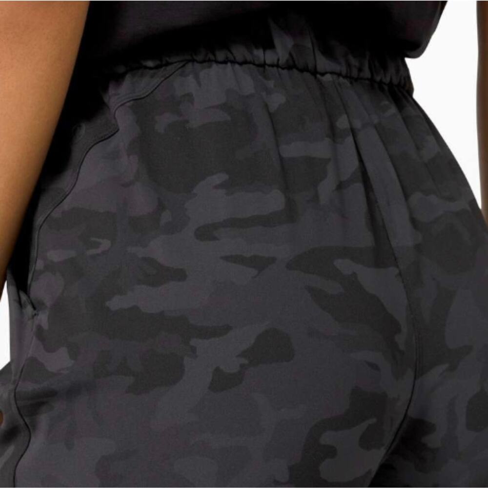 Lululemon Keep Moving Pant 7/8 High- RiseIncognito Camo Multi Grey | Size 4 - Picture 4 of 11